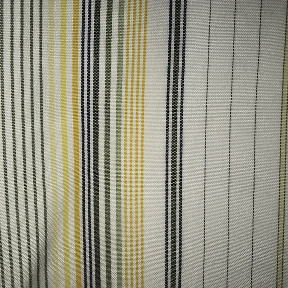 Men’s Rocawear Dress Shirt - Picture 7 of 8